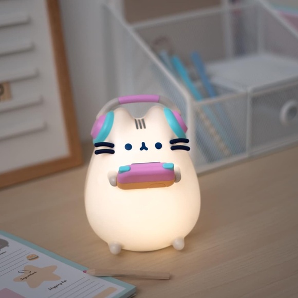 Pusheen Other - Pusheen Gamer Lamp